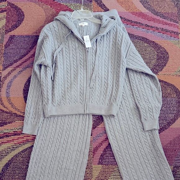 Lou & Grey Pants - Lou & Grey Gray Cable Knit Set